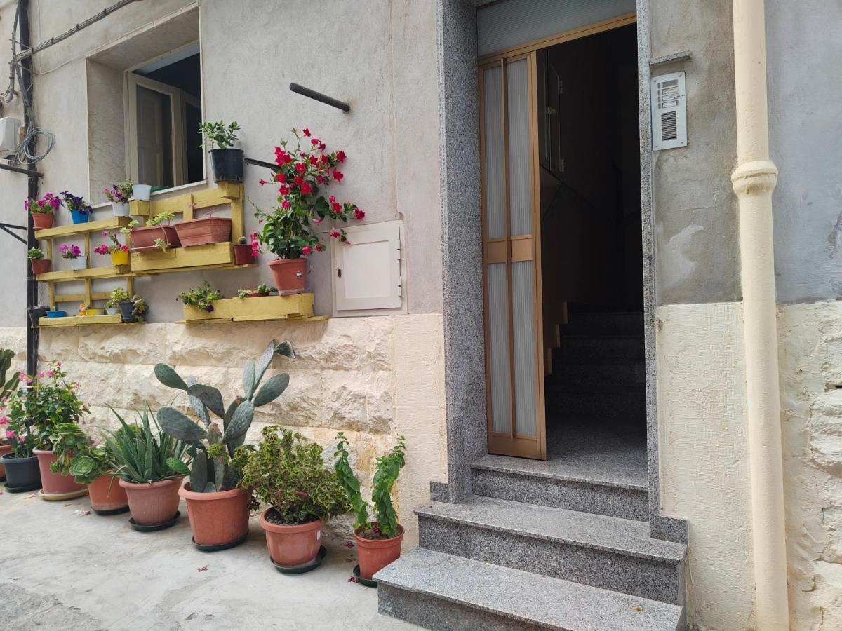 Casa Giulietta Apartment Gela Luaran gambar